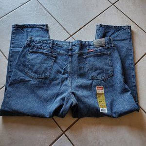 Wrangler Relaxed Fit 46 x 30